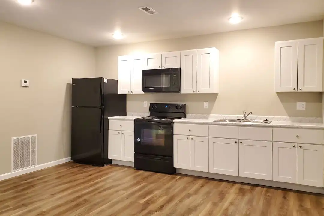 217 Cane Creek Ln unit 217-202 – photo 1 of 8