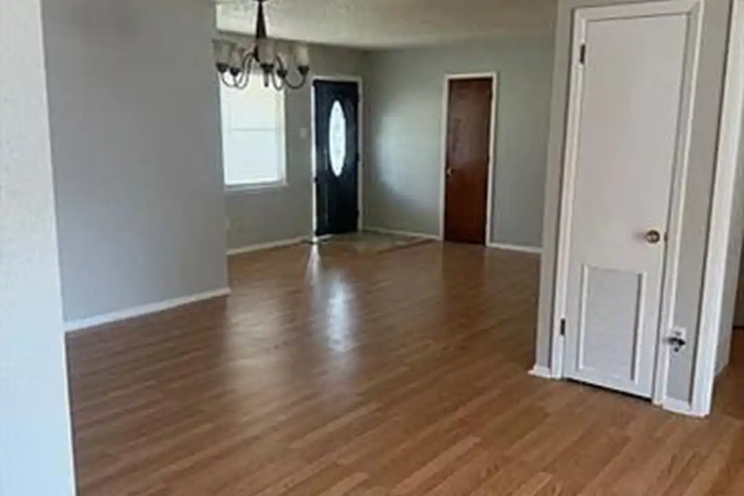 4428 Jane Anne St - View 2