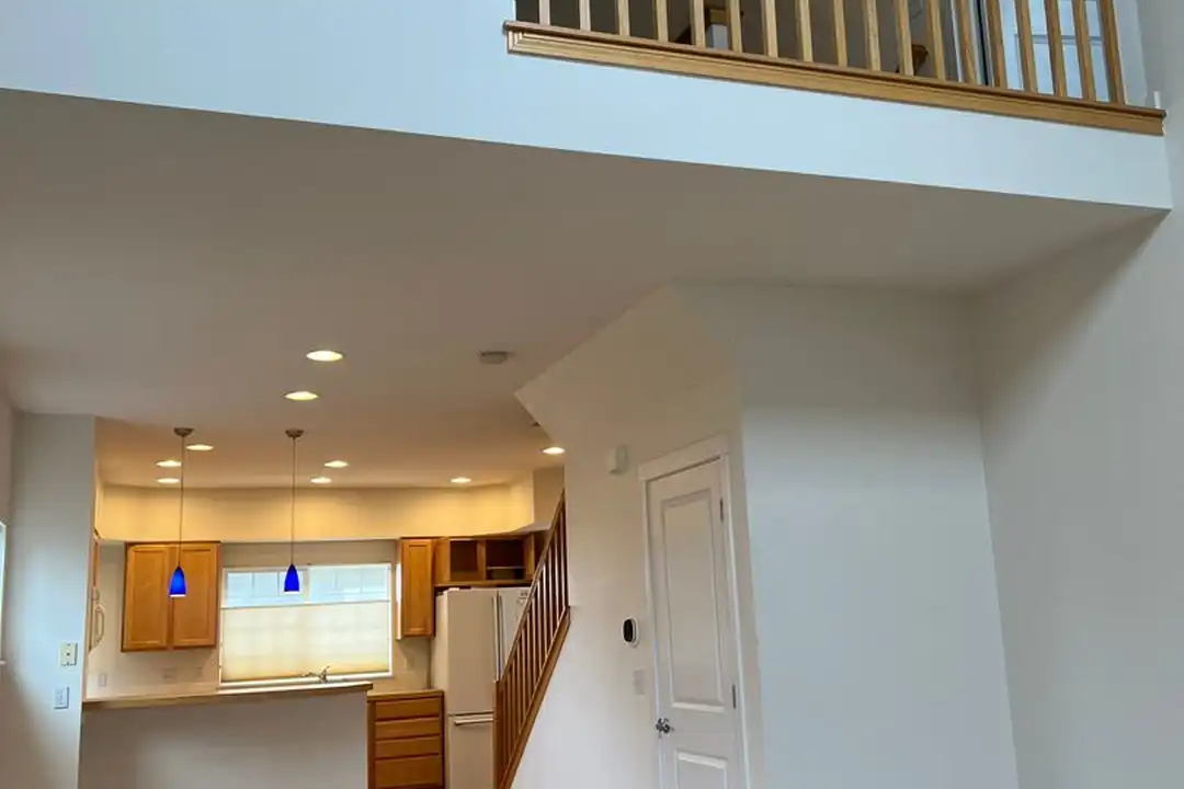 818 S Terry St - View 3