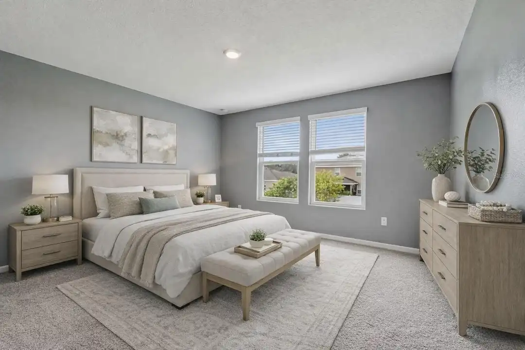 4431 Arlington Ave - View 4