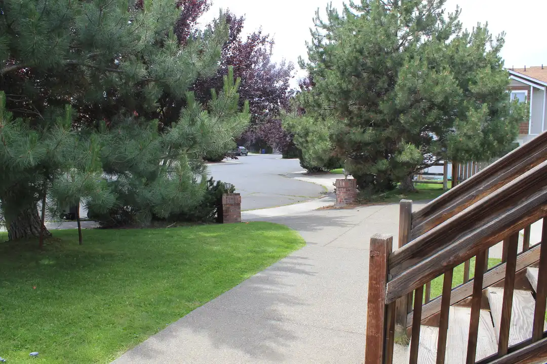 503 River Ave unit A - View 5