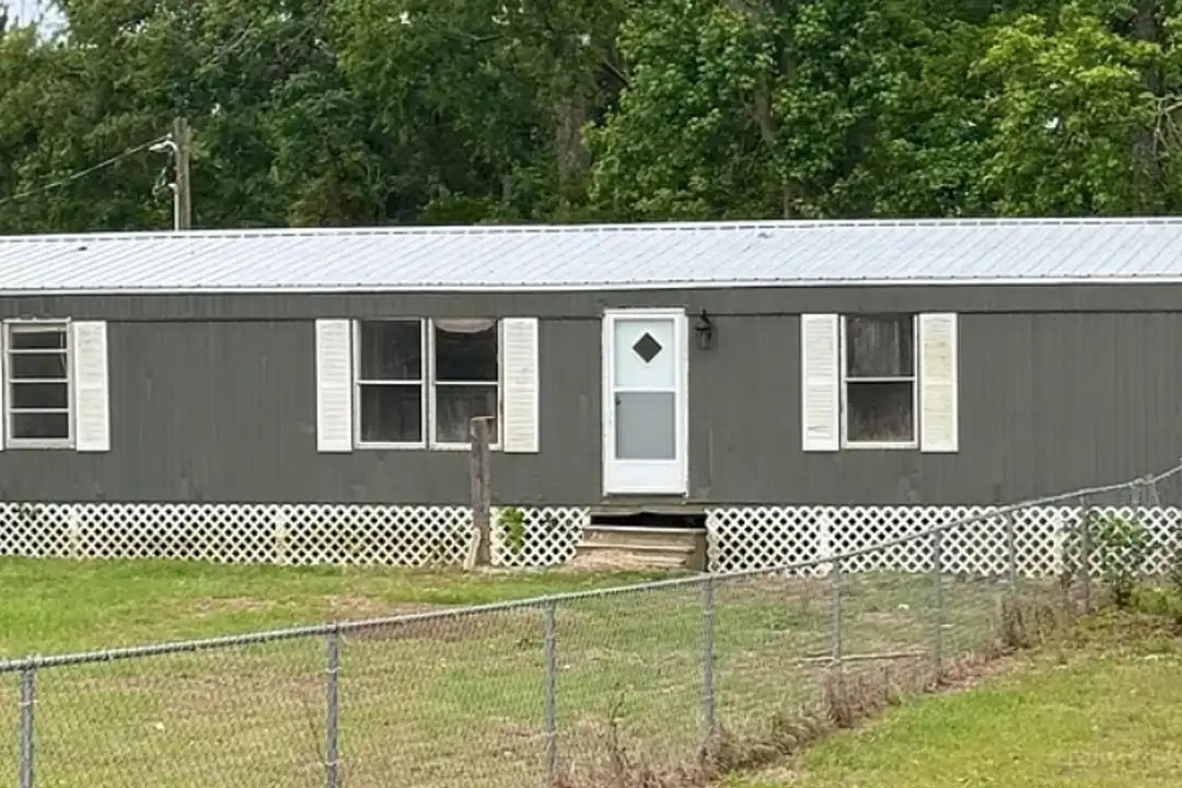 903 Sam Beasley Rd