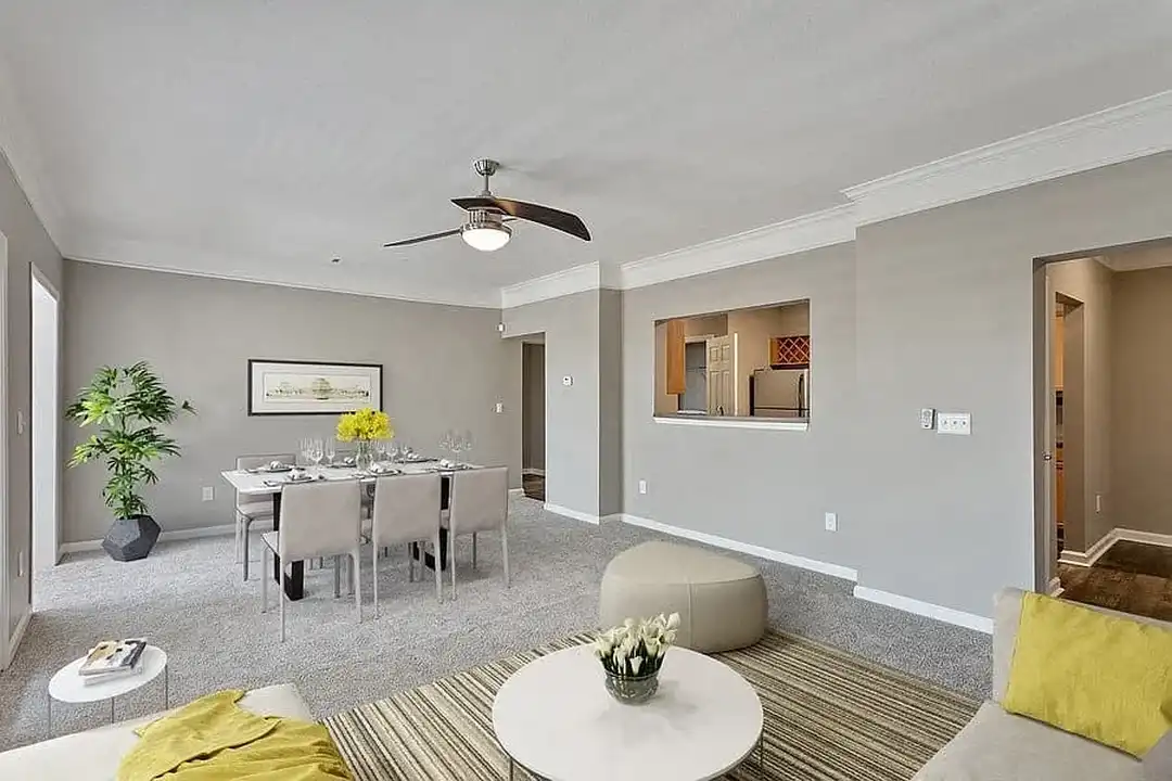 1615 Cobb Parkway North