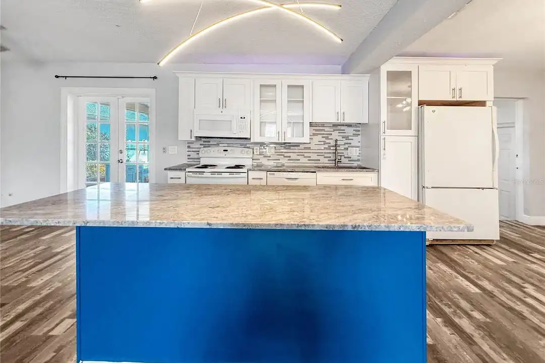 1303 E Muriel St – pohled 6