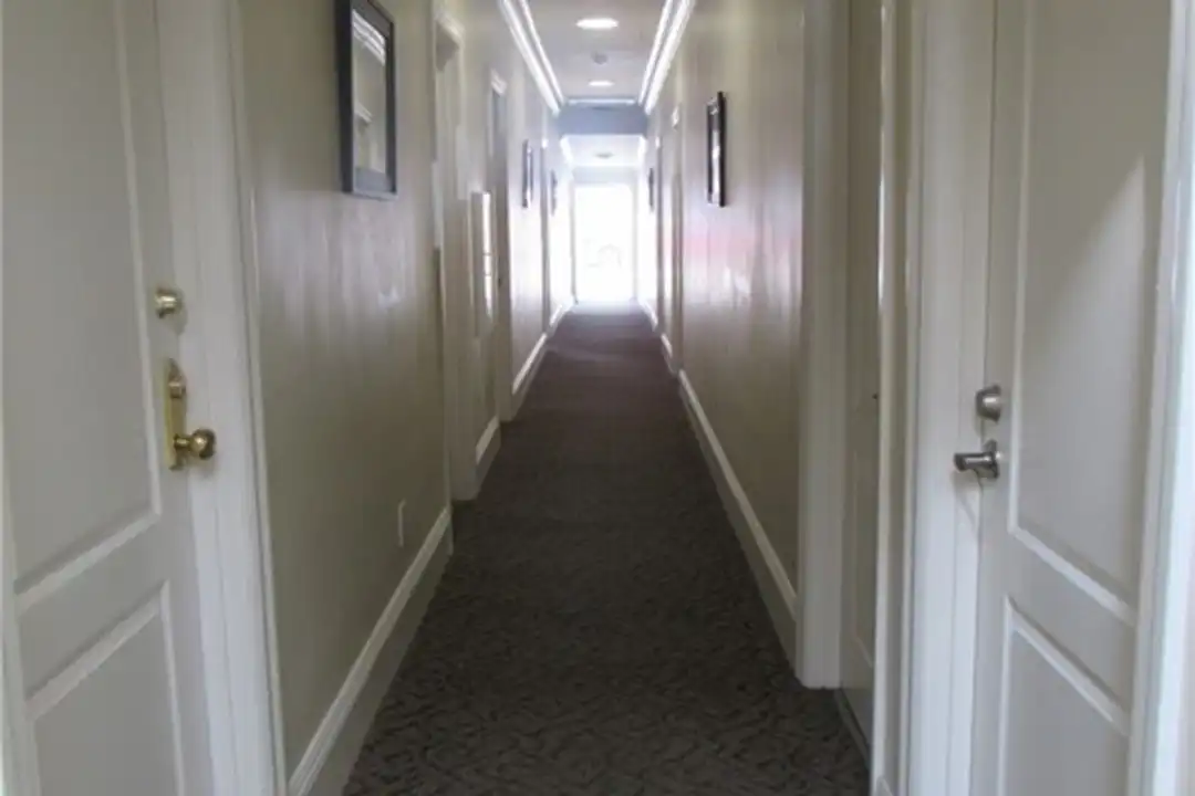 2267 Honolulu Ave unit 4 - View 4