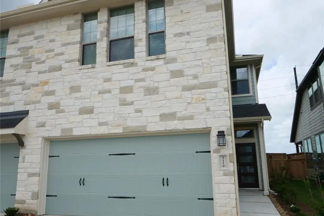 5110 Pr Ter Ln - View 2