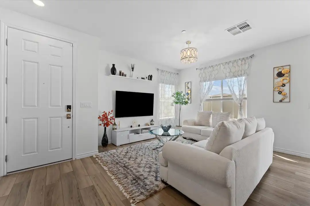 237 Callen Falls Ave - View 5