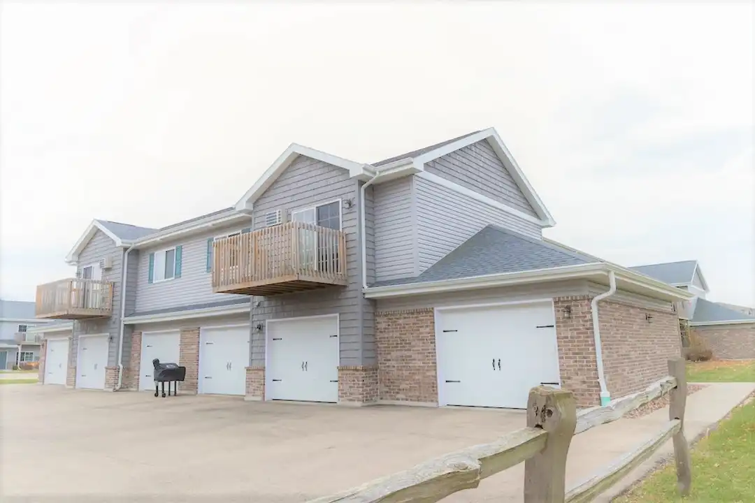 Apartment in Beaver Dam - View 3
