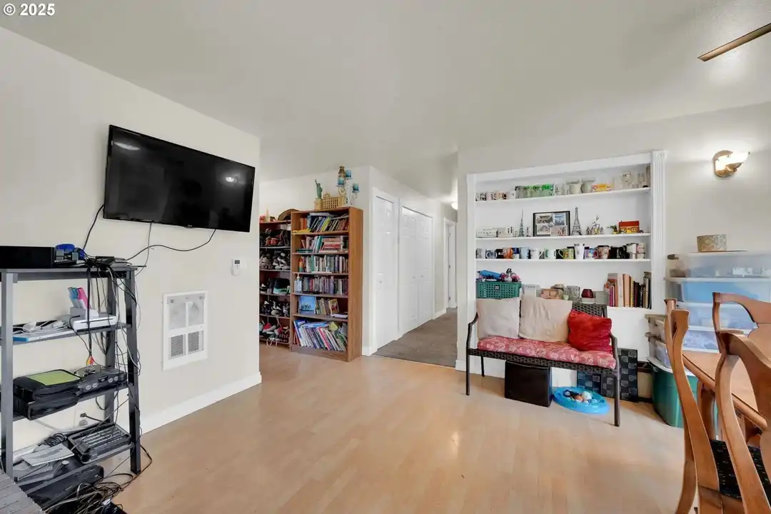 3485 Westward Ho Ave unit 3485 - View 4