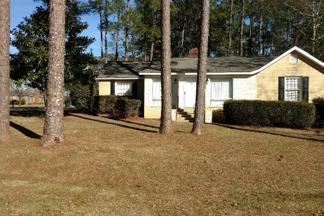 390 N Lanier St – photo 1 of 12