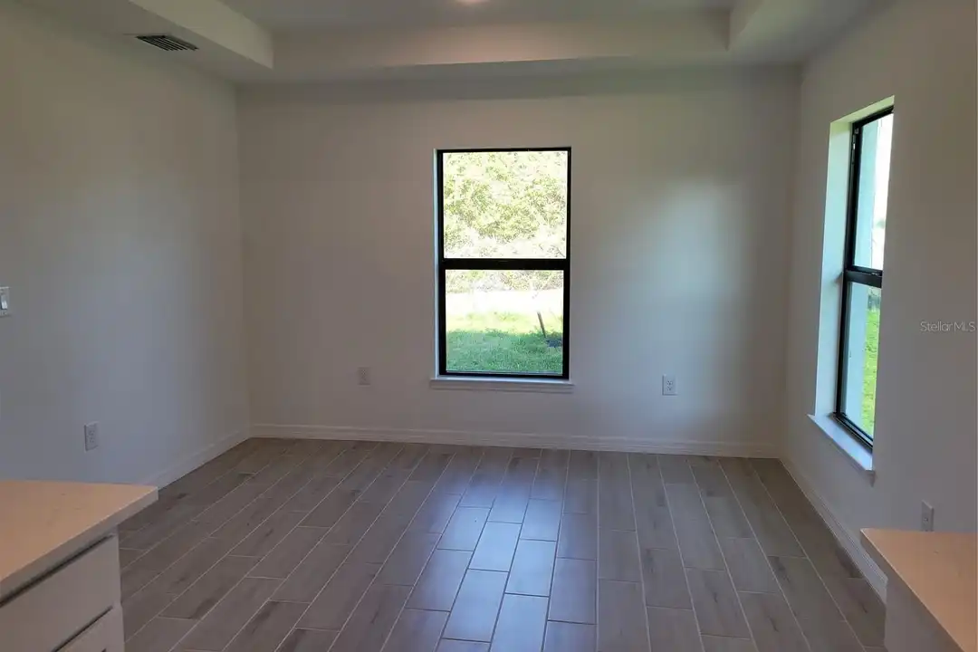 6305 Shaw St - View 6