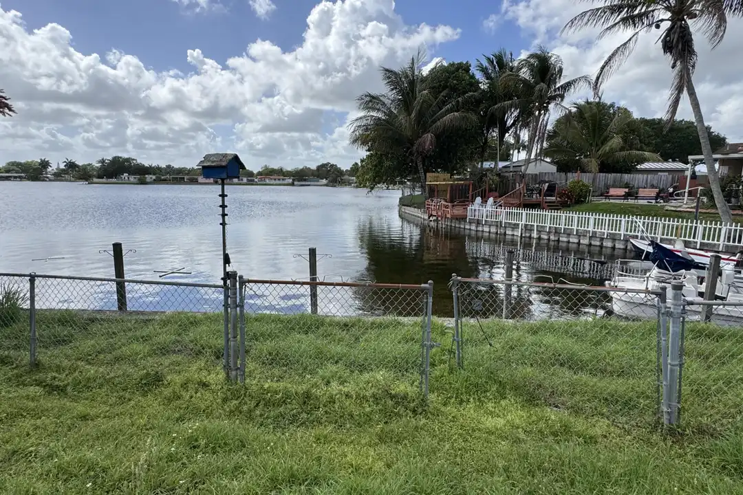 2180 NW 93rd Ave - View 2