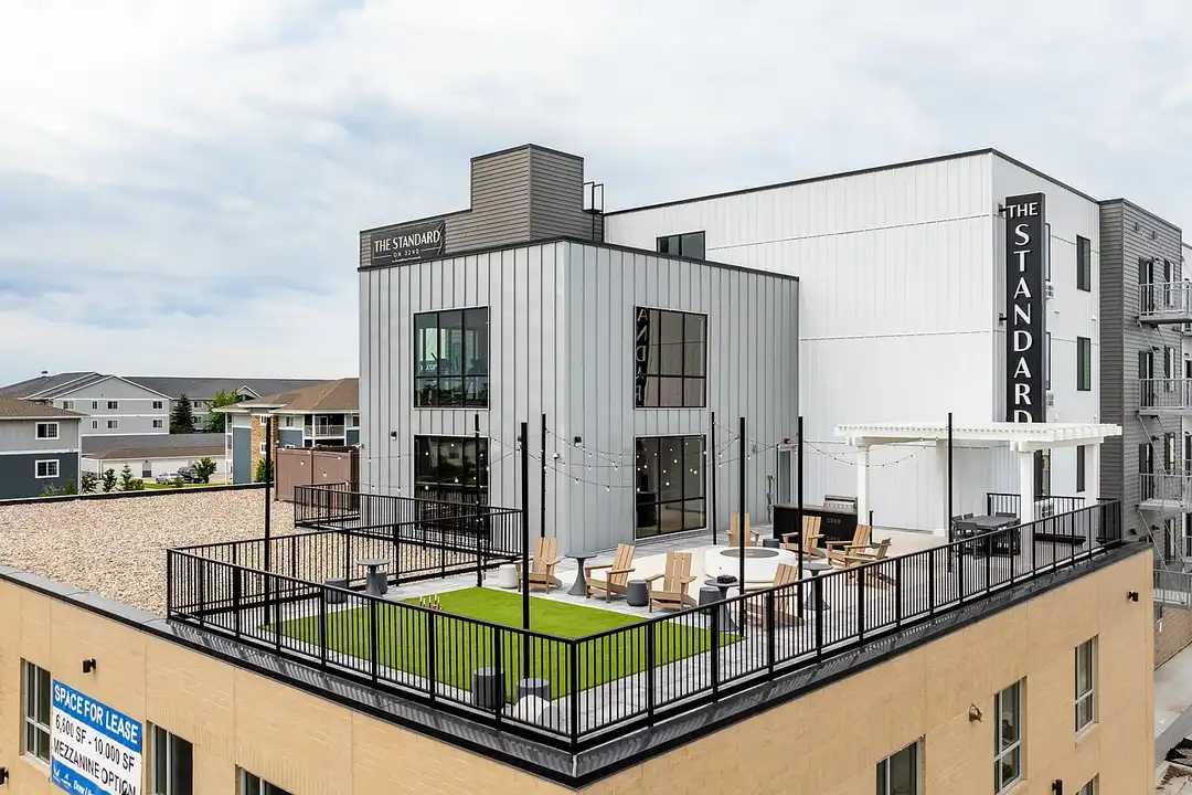 The Standard on 32nd – photo 1