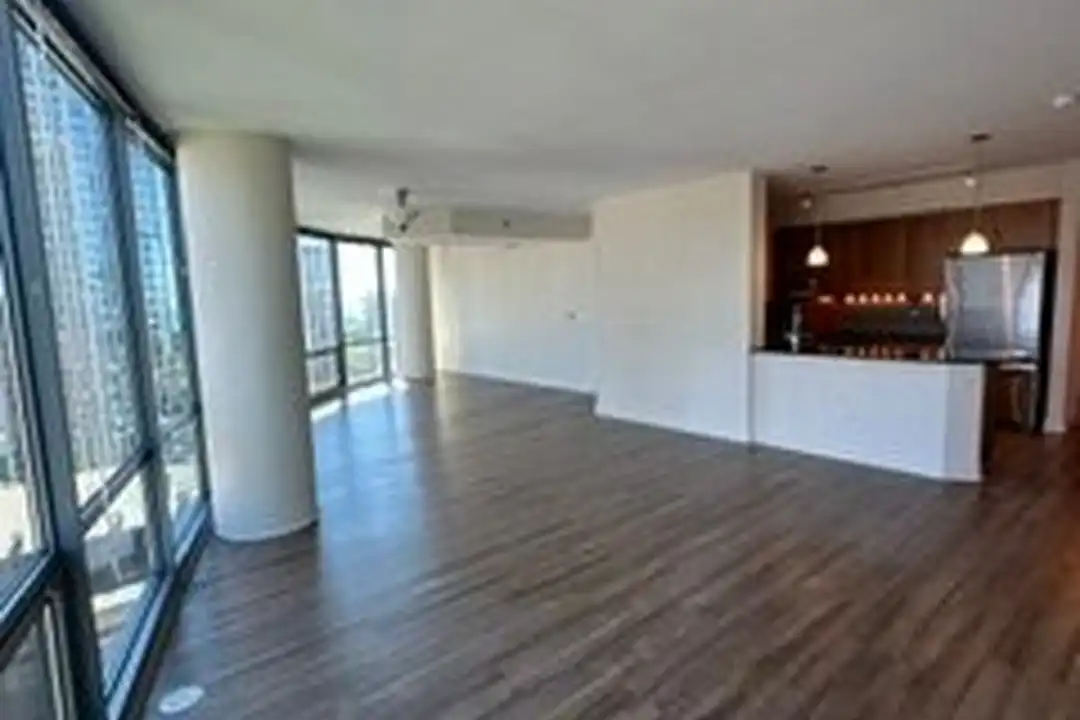 1257 S Michigan Ave - View 5