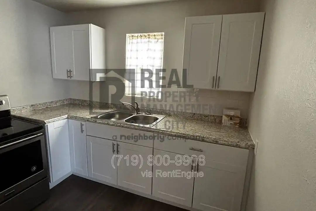 1428 E Orman Ave - View 5