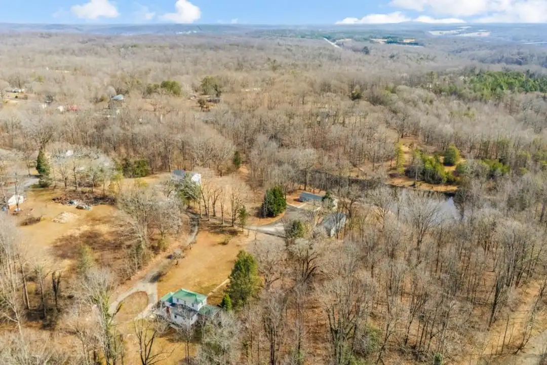 228 Newcomb Dr - View 3