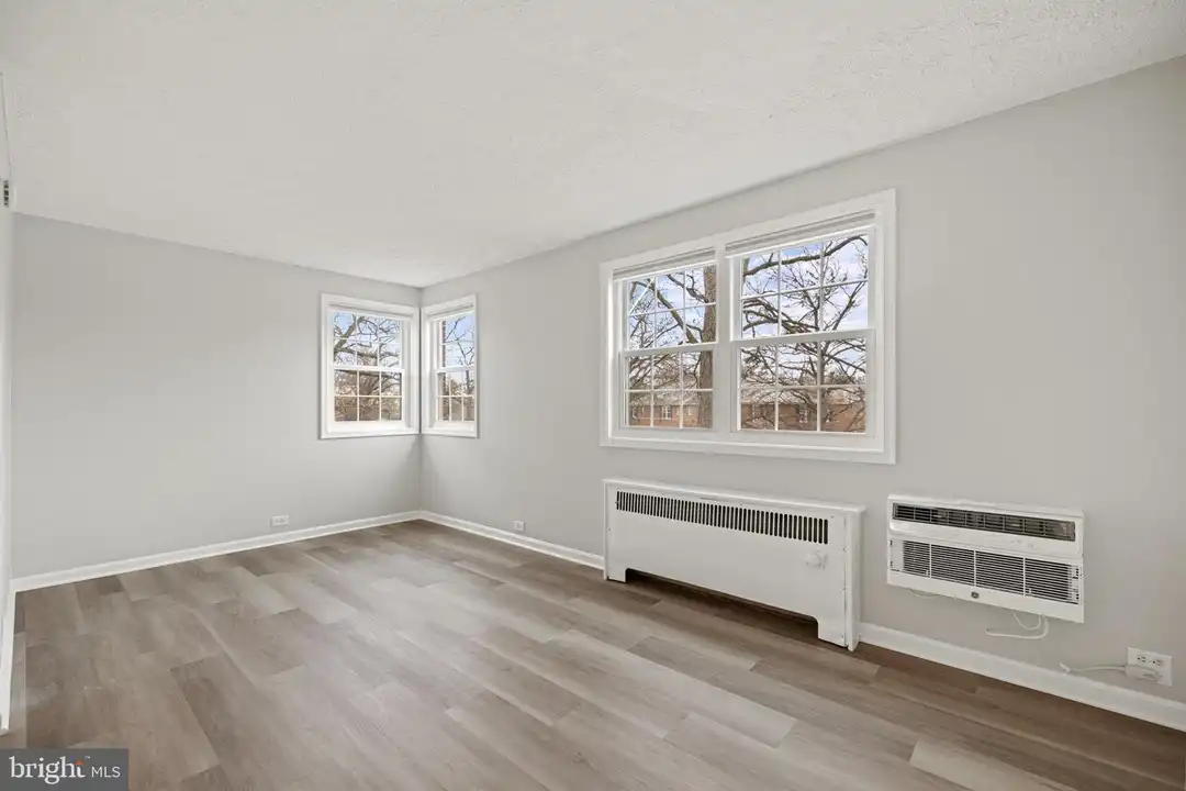 235 N George Mason Dr unit 235-4 - More