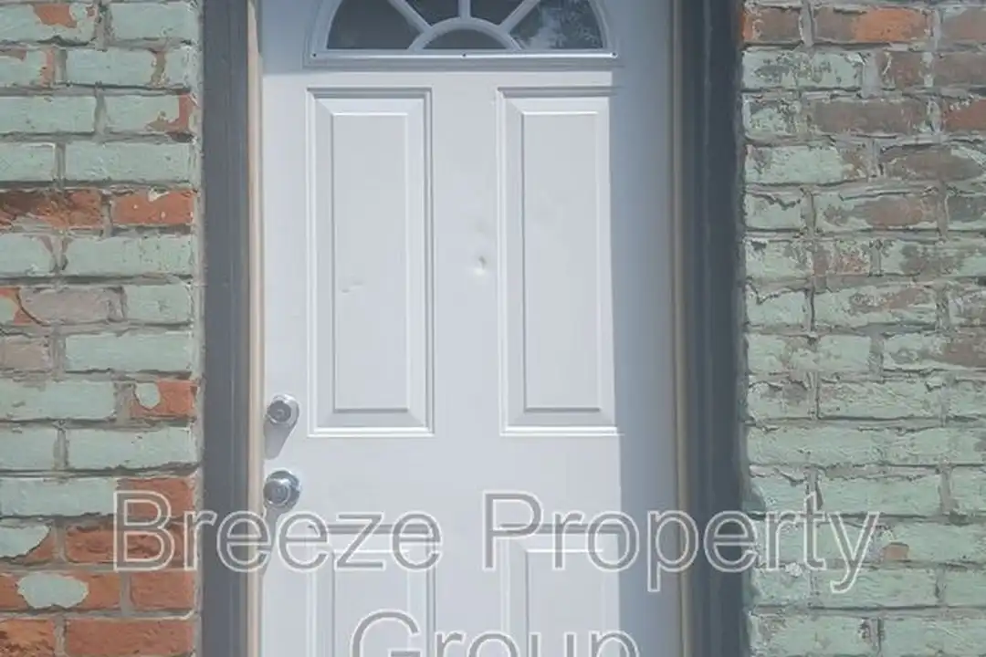 627 Brice Ave – photo 1 of 11