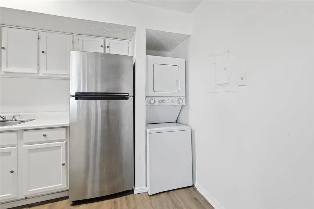 9839 Walnut St - View 2