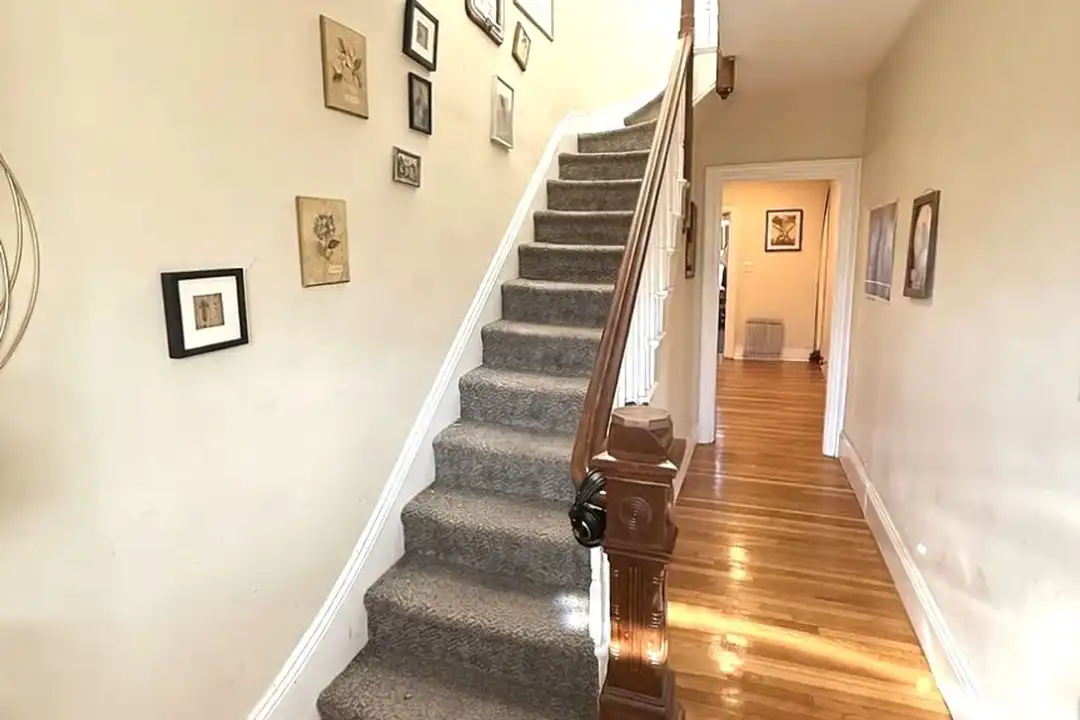 56 Pratt St – pohled 2