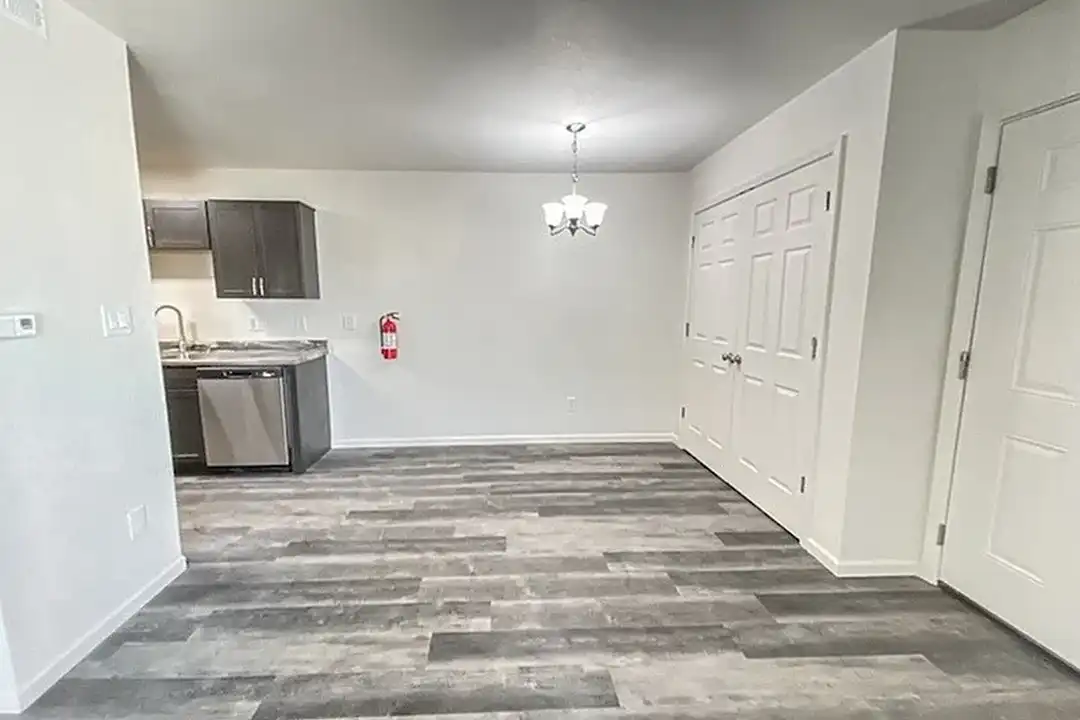 Apartment in Springfield - View 3