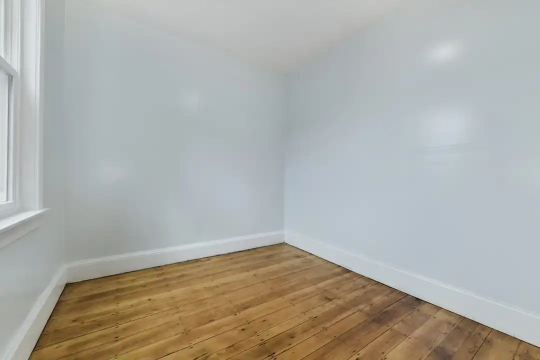 Apartment in Boston - View 3