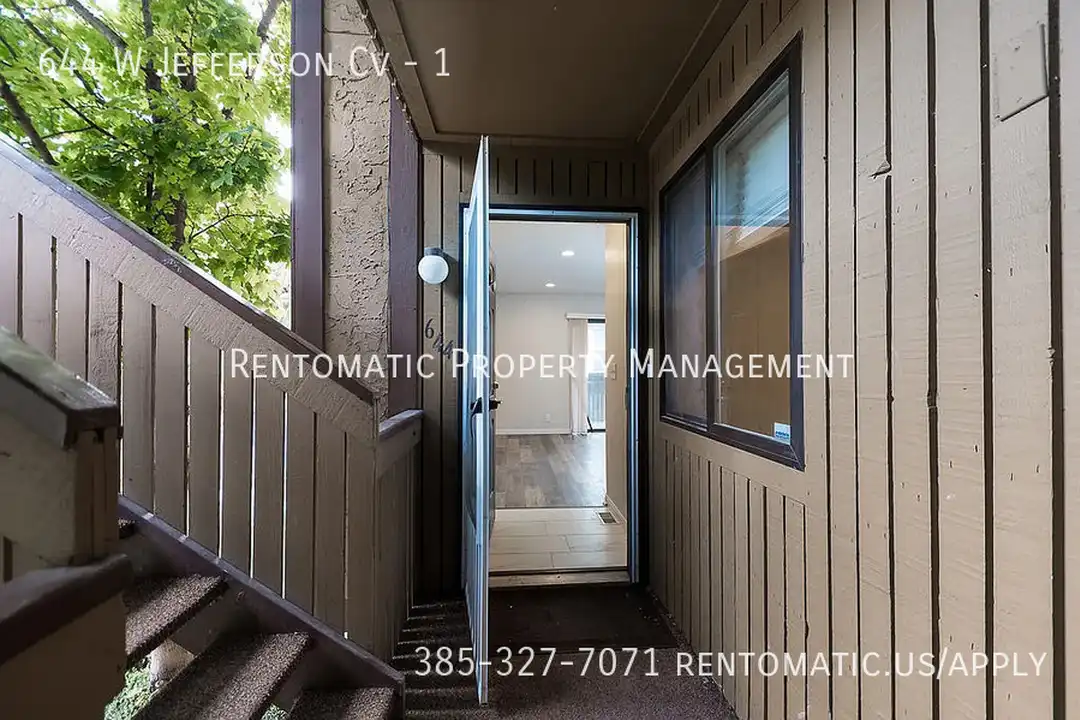 644 W Jefferson Cv - View 2