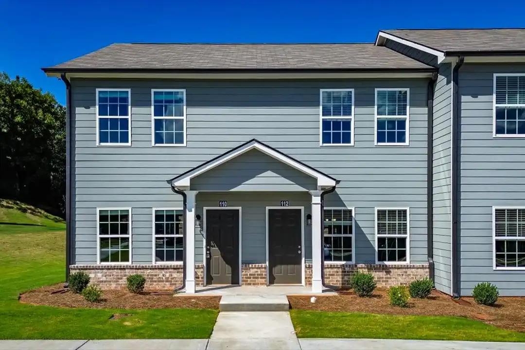 120 Waverly Cir – photo 1