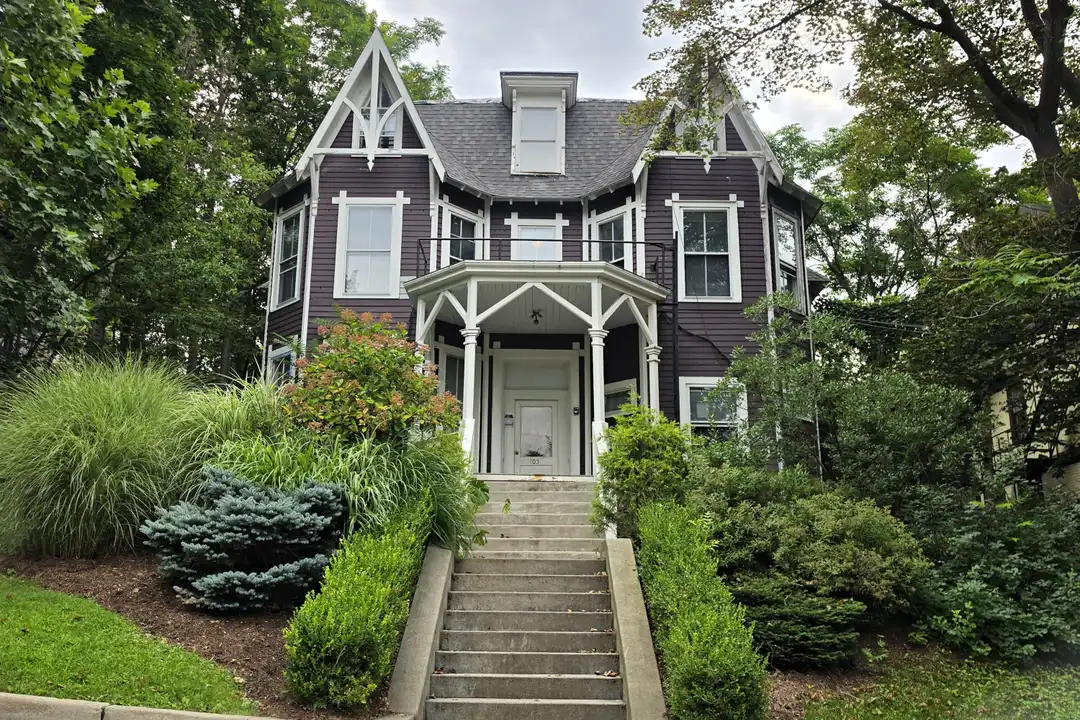 105 Dewitt Pl unit 1 – photo 1