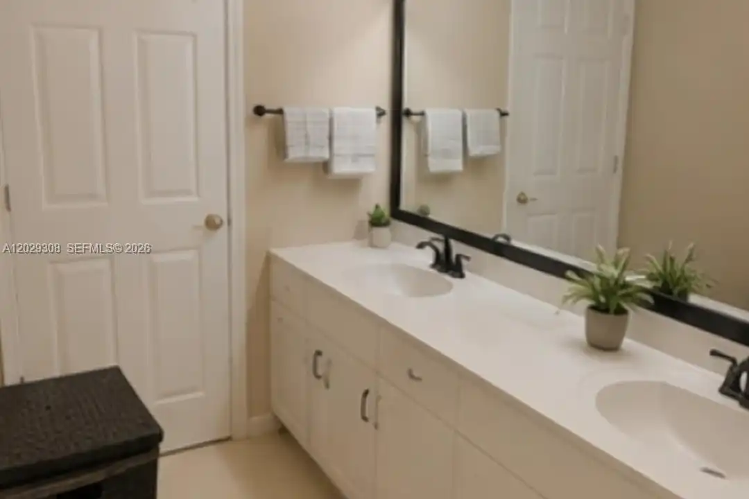 16143 Emerald Cove Rd - View 5