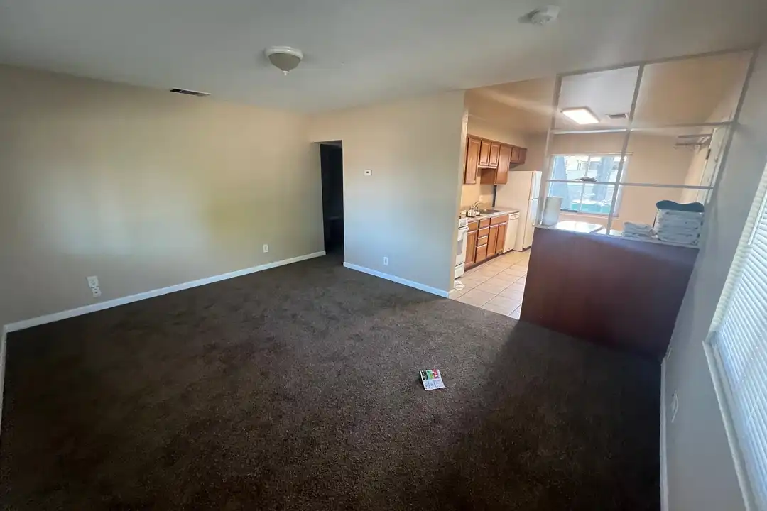 2108 W Mendocino Ave – photo 1