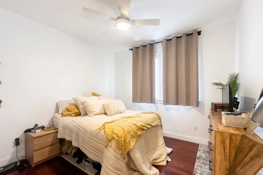 65 Chestnut Ave #1 - Fler