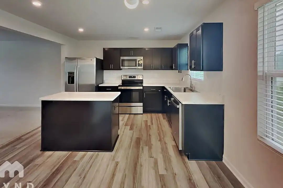 Apartment in Charlotte - View 3