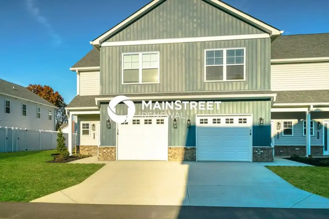 2053 N Sarah Dr – photo 1 of 17