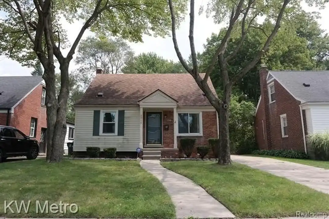 2930 N Connecticut Ave – photo 1