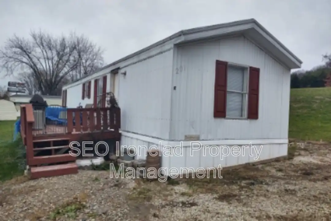 62846 Byesville Rd unit F – photo 1 of 7
