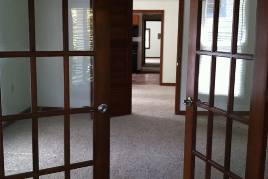 304 Central Ave unit 16301 – photo 1 of 8