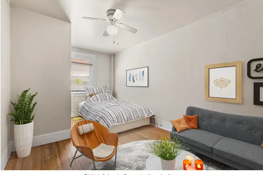 1170 N Logan – pohled 3