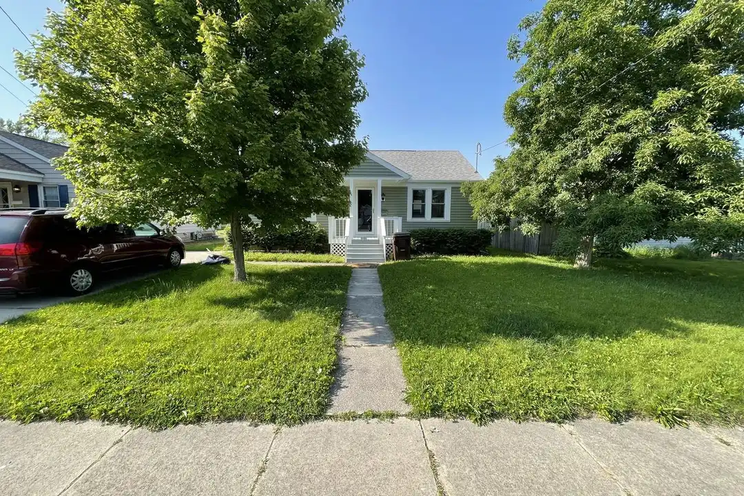 234 E Edgar Ave – photo 1 of 14