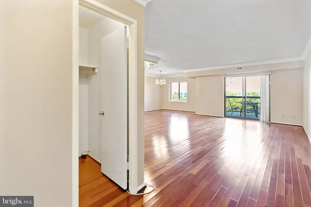 8370 Greensboro Dr #1004 - View 5