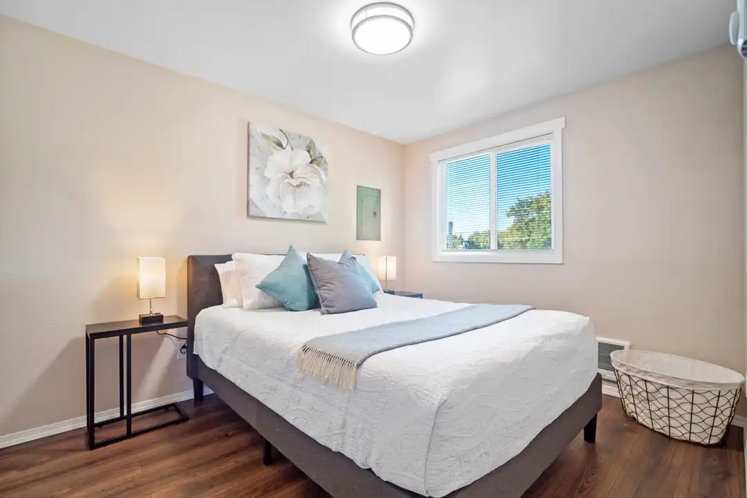 225 E Westview Ave unit # 4 - View 6