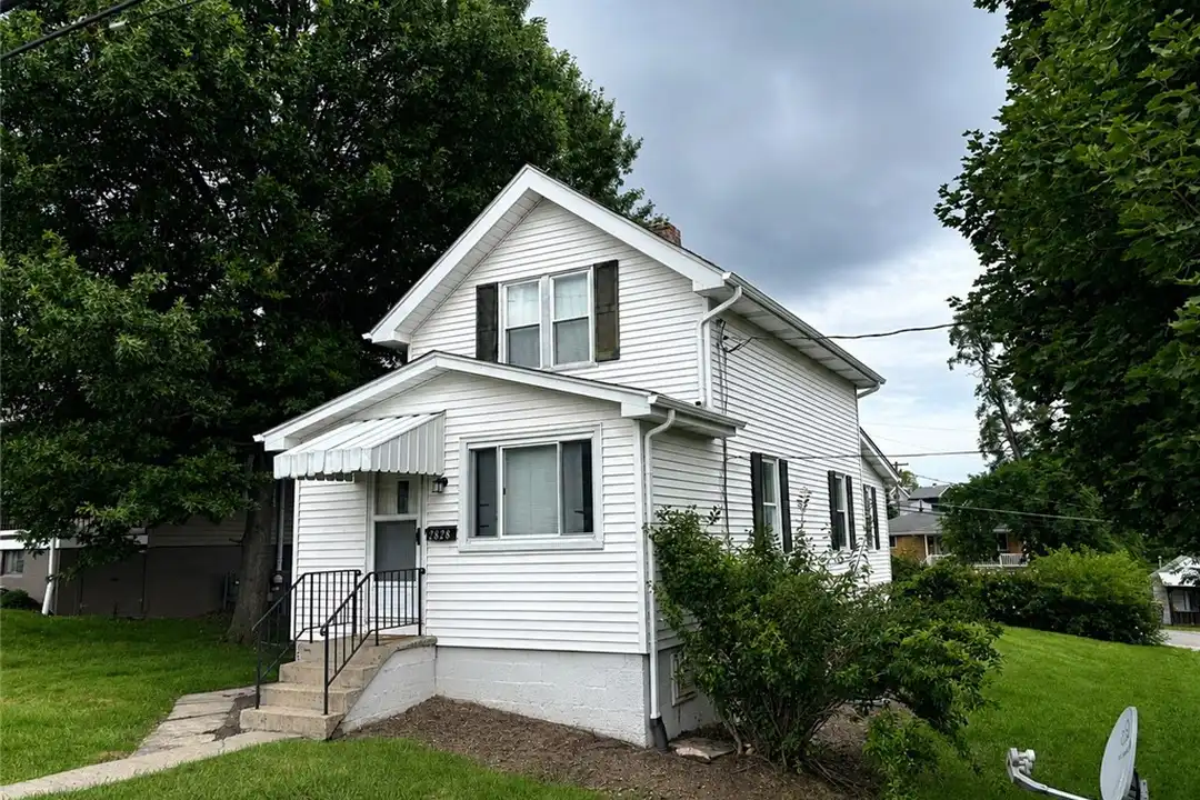 2828 Oak St – photo 1