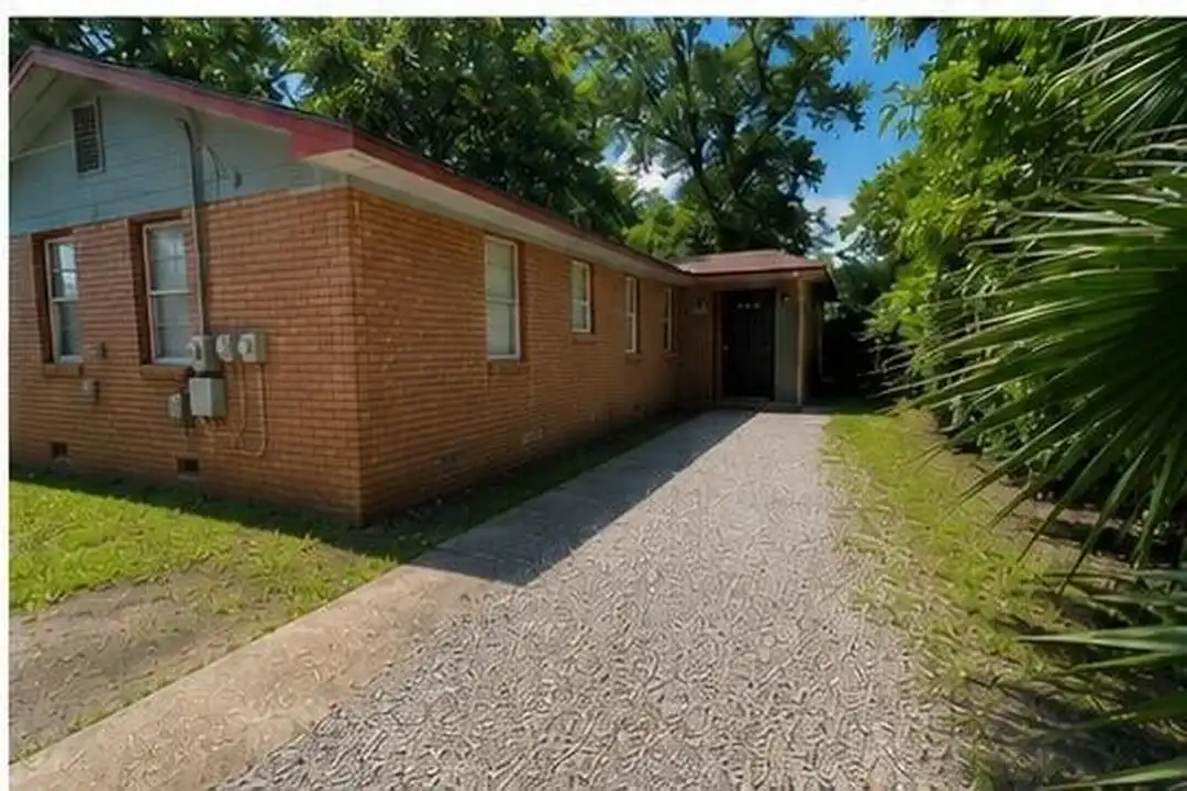 2132 Tillman St – photo 1