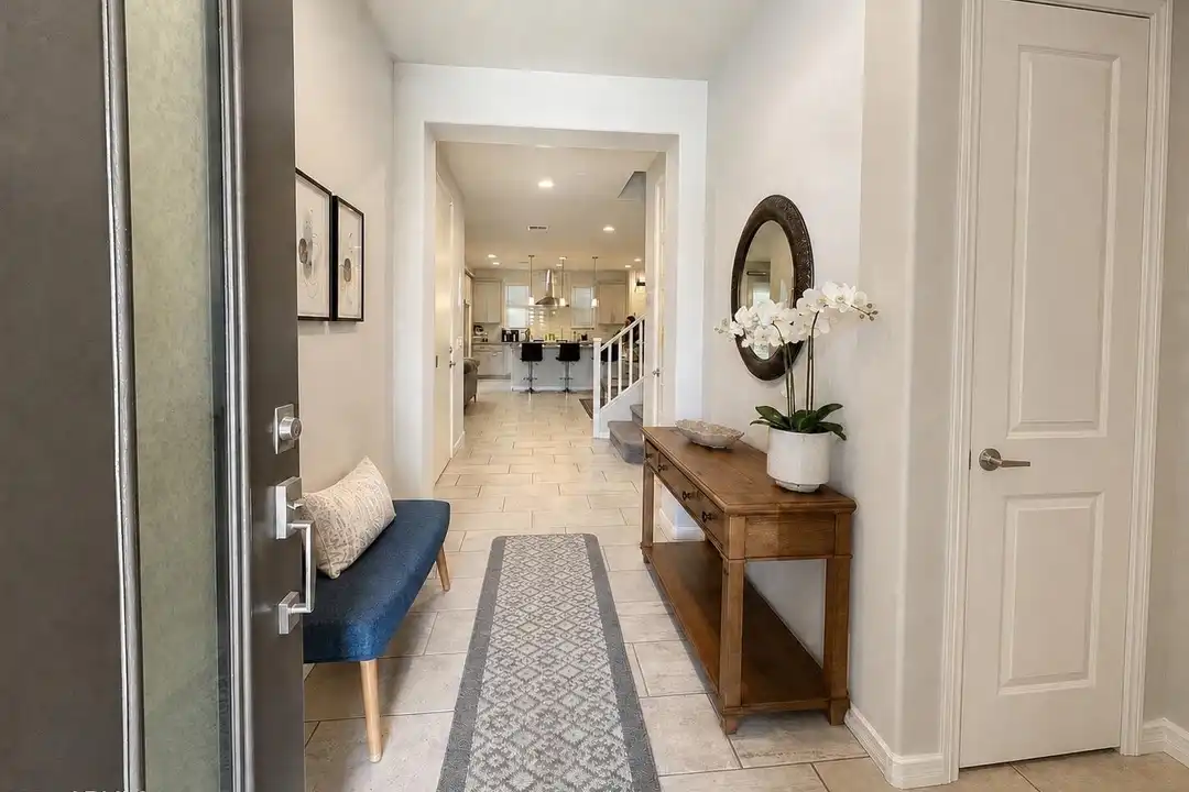 1131 S Jay St - View 2