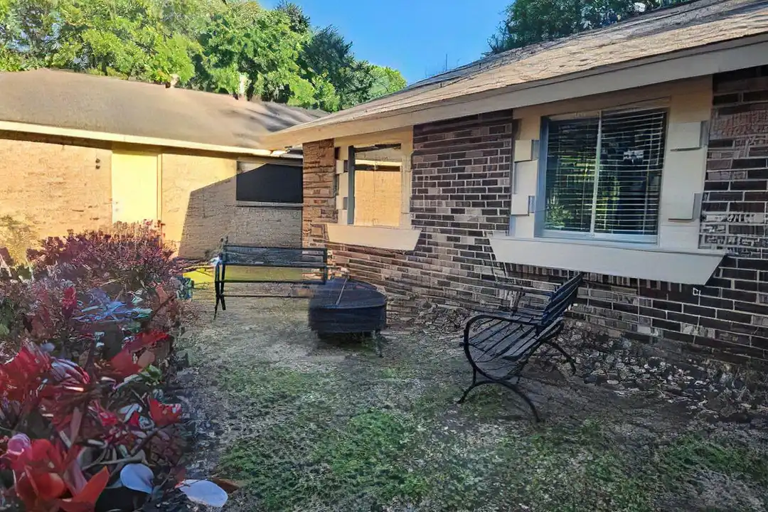 5114 Enchanted Timbers Dr - View 3