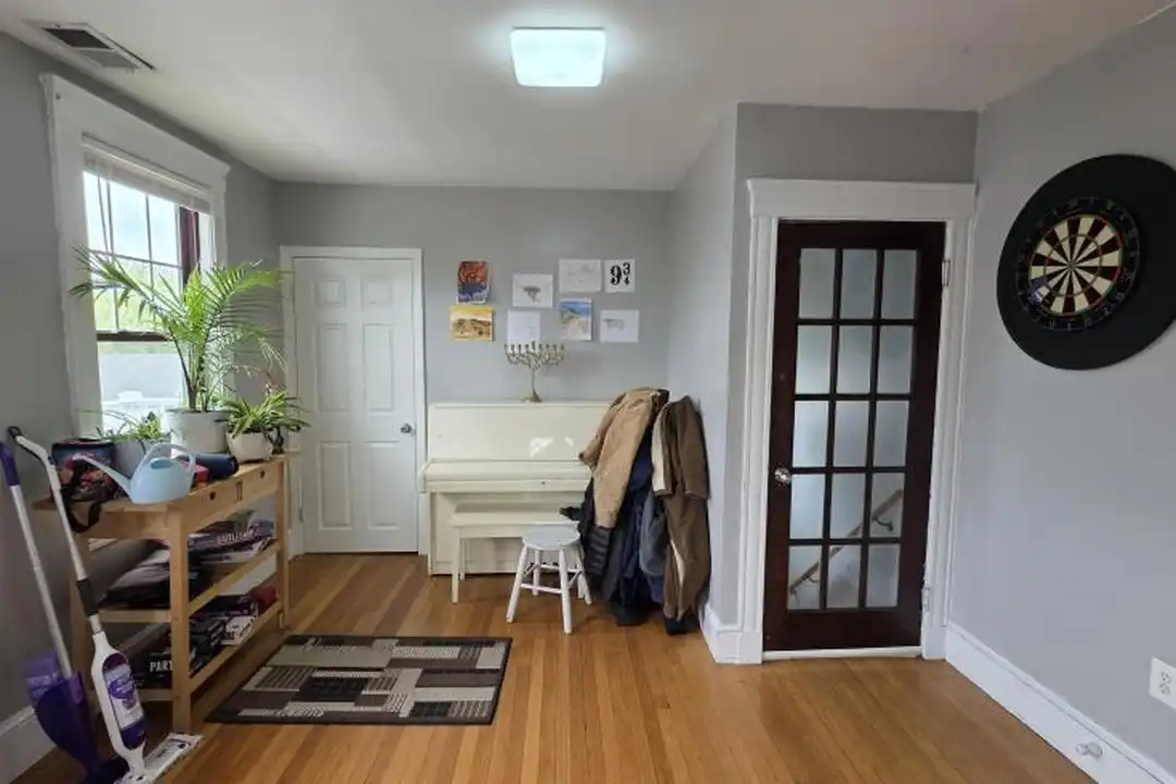 Apartment in Boston - View 3