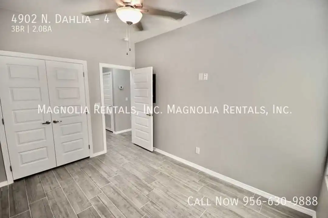 4902 N Dahlia St unit 4 - View 5