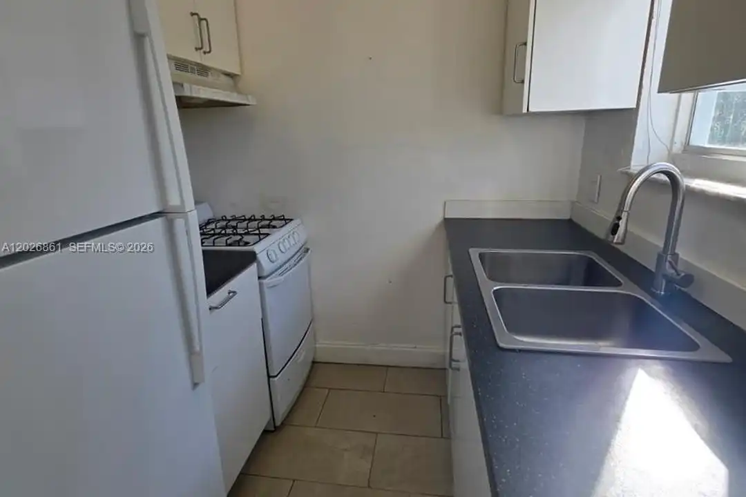 7155 Rue Notre Dame #6 - View 5