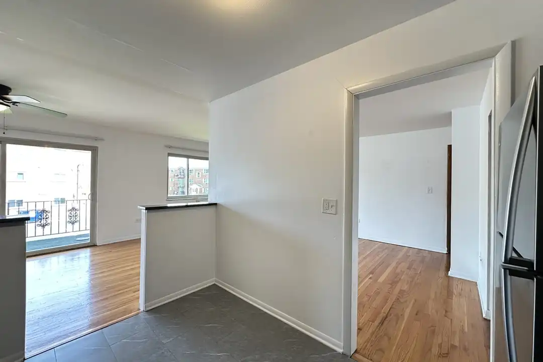 1653 Oakwood Ave unit C4 - View 6