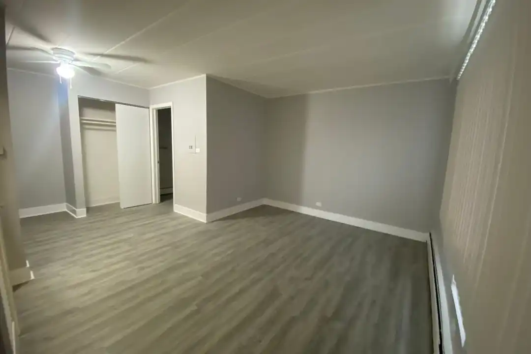 611 E 151st St unit 611-4 – photo 1 of 8